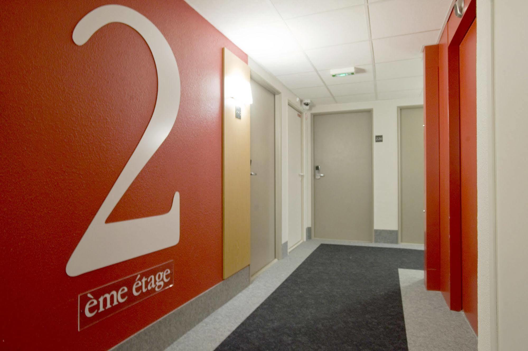 Hotel 2 2*